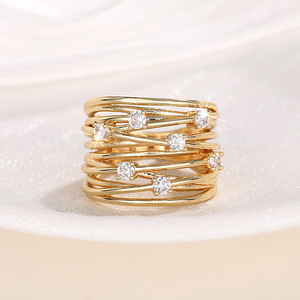 Anello a Strati con Zirconi per Donne, Elegante Gioiello da Dito in Stile Vintage - Product Image 6