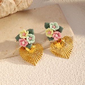 Pendientes de flores para mujer, estilo bohemio, de resina acrílica, joyería para fiesta, tono dorado - Product Image 2