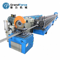 Machine de formage à froid de colonnes d'armoires électriques triangulaires personnalisées à grande vitesse avec contrôle PLC + écran tactile