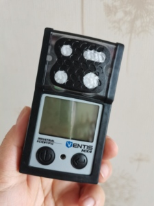 Détecteur de gaz toxiques industriel scientifique Ventis Mx4, analyseur personnel de quatre gaz (CO/H2S/O2) de petite taille - Product Image 6
