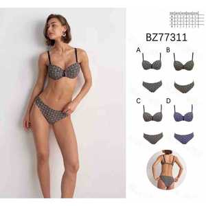 Maillot de bain une pièce monokini grande taille pour femme, froncé, col en V, effet ventre plat, dos nu, tenue de plage estivale, nouveau BZ77311 - Product Image 1