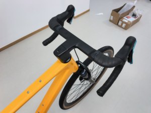 Bicicleta Eléctrica de Carretera de Carbono Keyde con Motor de 250W, 36V SEN SAH, 2*12 Velocidades, Frenos de Disco Hidráulicos Mecánicos, Modelo E-Gravel Adventure - Product Image 6