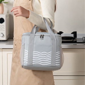 Bolsa térmica para el almuerzo con diseño ondulado, de aluminio grueso, para refrigeración y almacenamiento, para trabajadores de oficina y estudiantes. - Product Image 4