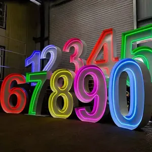 Lampu led kustom cahaya besar RGB neon marquee lampu huruf untuk acara pesta pernikahan luar ruangan tanda dekorasi properti Natal