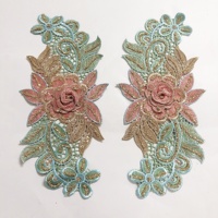 Style Ethnique Broderie 3D Fleur Paillettes Or Dentelle Applique Patch par Paire pour Vêtements LT2894A