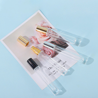 Bouteille de pulvérisateur de parfum cosmétique en verre de rectangle carré en gros
