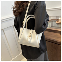 Sac messager portable pour femme, nouvelle collection 2026, en PU texturé de qualité supérieure, pliable, avec fermeture éclair, imperméable, capacité 3L+