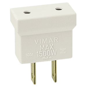 Adaptateur secteur Vimar 1500W 250V Max, prise standard américaine - Product Image 1