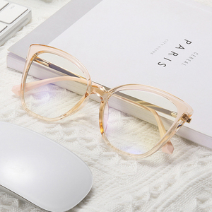 <span class=keywords><strong>Occhiali</strong></span> <span class=keywords><strong>da</strong></span> <span class=keywords><strong>vista</strong></span> <span class=keywords><strong>da</strong></span> donna di moda <span class=keywords><strong>occhiali</strong></span> <span class=keywords><strong>da</strong></span> <span class=keywords><strong>vista</strong></span> <span class=keywords><strong>da</strong></span> donna Cat-Eye montatura per <span class=keywords><strong>occhiali</strong></span> <span class=keywords><strong>da</strong></span> <span class=keywords><strong>vista</strong></span> colorati femminili - Product Image 2