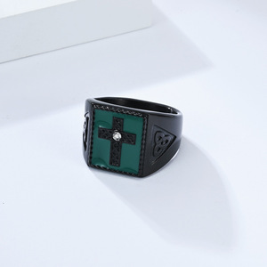 แหวนสแตนเลสสตีลรูปกากบาทลายเซลติกไวกิ้ง ชุบทอง 18K ประดับมุก ของขวัญสำหรับผู้ชาย - Product Image 4