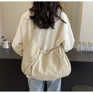 Sac compact pour femmes, nouveau modèle 2026, sac de sport et de fitness polyvalent, sac de transport quotidien, sac à bandoulière simple - Product Image 5