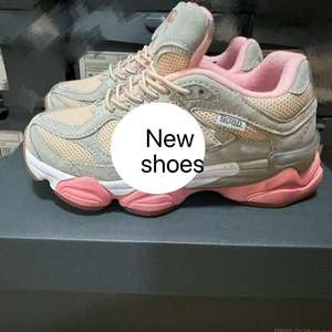 Nuove <span class=keywords><strong>Scarpe</strong></span> da Corsa Multifunzionali di Lusso 2026 di Alta Qualità, <span class=keywords><strong>Scarpe</strong></span> Casual Classiche Retrò di Design alla Moda per Ragazzi e Ragazze - Product Image 5