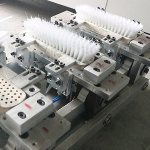 Brosse de lavage plate à touffetage 5 axes 2, machine de fabrication pour brosse de lavage de voiture ou balai de balayage, Offre Spéciale - Product Image 4