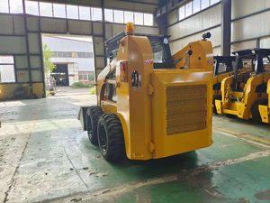 Chargeuse compacte sur pneus HAIJU JC45, capacité nominale 0,7 tonne, poids en marche 2,7 tonnes, moteur Xinchai, hydraulique, certifiée CE pour l'aménagement paysager - Product Image 3