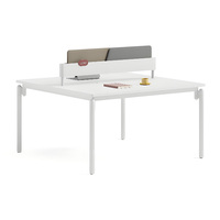 Poste de travail de bureau individuel moderne en bois avec cloison de séparation et bureau informatique, ensemble de mobilier personnalisable