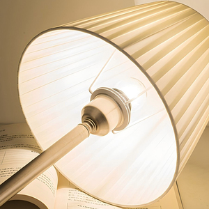 Bắc Âu Thiết Kế Hiện Đại Led Bàn Đèn Bàn Chất Lượng Cao Vải Sắt Cho Phòng Ngủ Phòng Khách Ac220v Pin Hoạt Động Kim Loại Bóng Râm - Product Image 6