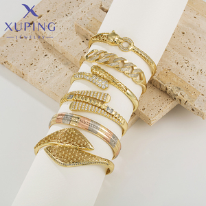 Bracelet jonc tendance pour femme XUPING, en cuivre plaqué or, orné de zircons cubiques synthétiques, vente en gros - Product Image 4