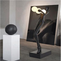 Lampe nuage créative Art de luxe Lampadaire en fibre de verre Sculpture humaine pour bureau ou hôtel Ornements élégants
