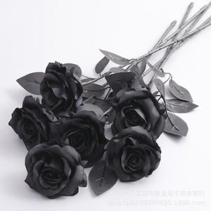 Bouquet de roses noires artificielles en soie Timo Floral Art, accessoires de photographie pour Halloween, décoration intérieure - Product Image 1