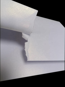 Cartoncino Perlato <span class=keywords><strong>A4</strong></span> 250gsm con Polvere di Perle Lucida, Colore Bianco Ghiaccio, Materiale per Fai-da-Te, 50 Pezzi per Confezione - Product Image 3