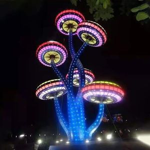Lámpara de Jardín LED Solar con Poste de Hierro, Diseño Azul con Patrones, IP66, 2700K, Luz Blanca Cálida Suave, Sensor de Movimiento, Garantía de 10 Años - Product Image 4