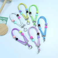 TOLKA Huayang Cordon de poignet en cuir coloré avec breloques perlées, inspiré de la dopamine, pour téléphone, sangle d'appareil photo et sac de tasse