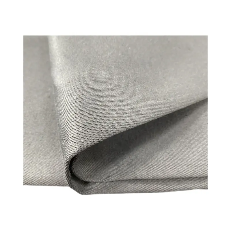 Échantillon gratuit en stock bonne qualité 80 20 polyester coton sergé uni 21 21 21 108 58 150gsm 260gsm 320gsm pour tissu de travail