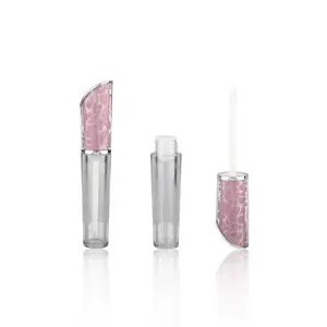 Op Maat Gemaakte Verpakking Label Unieke Luxe Roze Lipgloss Container Lege Schattige Wand Vloeibare Lippenstift Buis Grote Borstel Lipgloss Buizen