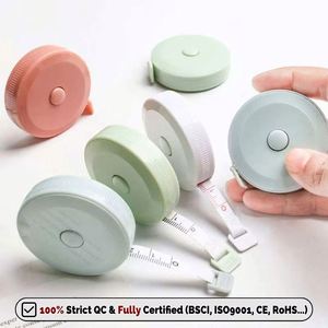 Ruban à mesurer extensible en plastique imprimé UV miniature promotionnel de 1,5 m avec logo et couleur personnalisés pour cadeaux publicitaires - Product Image 2