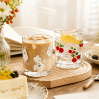 Tasse en verre de Noël à motif de dessin animé, mignonne, peinte à la main, avec des fruits, pour jus, café, lait