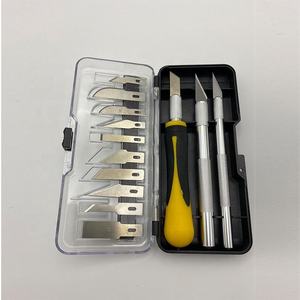 Juego de Cuchillos de Precisión con 10 Cuchillas de Acero Inoxidable y Mango de Cambio Rápido para Manualidades - Product Image 2
