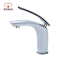 Robinet de salle de bain moderne Koala à poignée unique, à poser sur le plan, avec raccord coudé, finition blanc mat, idéal pour l'hôtellerie