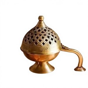 Quemador de incienso árabe de aspecto elegante, diseño clásico, quemador Bakhoor tradicional de la más alta calidad, Color dorado para decoración de festivales - Product Image 1