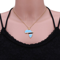 Collier Pendentif Carte de Pays en Acier Inoxydable Plaqué Or 18K de Haute Qualité, Vente en Gros – Collier Carte d'Afrique, Collier Pendentif Drapeau