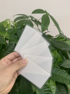 Salida de fábrica imprimible 100% tarjetas de identificación blancas de policarbonato puro interfaz de comunicación NFC y RFID 1K Chip número de modelo ISO - Product Image 3