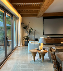 Villa de luxe à plusieurs étages de style méditerranéen espagnol colonial avec loggia cintrée et toit en terre cuite, service de rénovation et de conception - Product Image 6