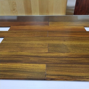 Precio al por mayor Iroko flotante suelo de madera dura para dormitorio sala de estar Villa gimnasio almacén aplicaciones - Product Image 6