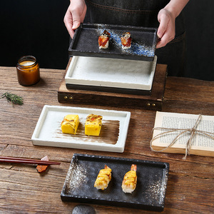 Assiette en céramique de style japonais de 8 pouces/10 pouces Assiette à steak d'hôtel Motif de plante de poterie carrée créative pour les sushis à la maison - Product Image 2