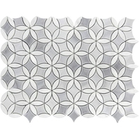 Mosaïque murale moderne de forme irrégulière en marbre blanc de qualité supérieure, provenant d'Italie (Bianco Carrera, Venato, Carrara) et de Grèce (Thassos).