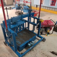Machine mobile de fabrication de blocs de béton à prix d'usine en gros, avec moteur et pression hydraulique, facile à utiliser pour les espaces restreints