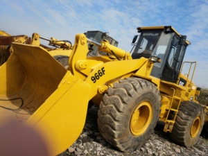 Cargadora de Ruedas Usada Cat 966F con Motor, Caja de Cambios y Bomba - Carga Nominal de 18T, Potencia de 149KW - Lista para Trabajar - Product Image 3