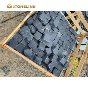 Zhangpu Đen Granite Cubes flamed bề mặt Cobble Stones 10x10 cm xẻ cạnh đường lái xe đậu xe pavers bán buôn lát