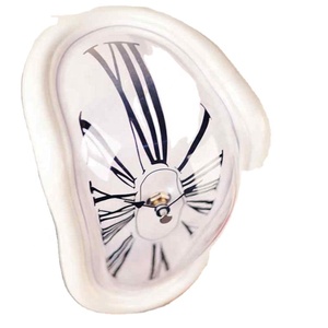 Sáng Tạo Đồng Hồ Treo Tường Phong Cách Twist Thú Vị Bảng Nóng Chảy Phong Cách La Mã Kỹ Thuật Số Góc Góc Bên Phải Bài Biến Dạng Đồng Hồ - Product Image 1