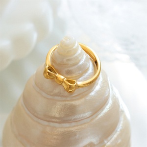 Anillo de Moda Sencillo Chapado en Oro de 18k, Anillo Delicado de Acero Inoxidable con Lazo - Product Image 5