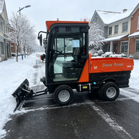 Balayeuse à neige haute performance 4x4 avec lame à neige avant et brosse rotative pour le service hivernal des routes d'usine