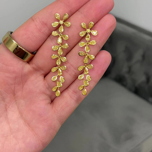 Orecchini Pendenti a Goccia con Fiori per Donne, Eleganti Gioielli da Sera alla Moda - Product Image 4
