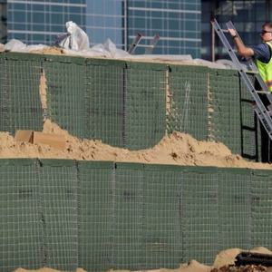 Venta Directa de Fábrica: Jaula Portátil de Malla de Alambre de Acero Galvanizado Verde, Barrera Gabion, Sacos de Arena para Barrera de Bastión, Soldadura Incluida - Product Image 4