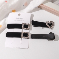 Lot de 2 pinces à cheveux en velours noir avec petite étoile en strass de style chic et pince latérale à franges