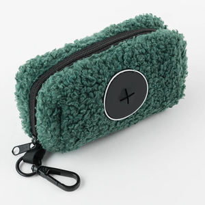 Conjunto de collar y correa para perro con forro polar de lujo OEM de fabricante 2024, conjunto de arnés para perro de lana de peluche cálido para invierno - Product Image 5