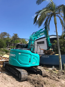 รถขุดขนาดกลาง Kobelco SK135SR มือสอง, รถขุดไฮดรอลิกแบบตีนตะขาบขนาด 13.5 ตัน แบบหางสั้น, รถขุดขนาดกะทัดรัดของแท้ - Product Image 1